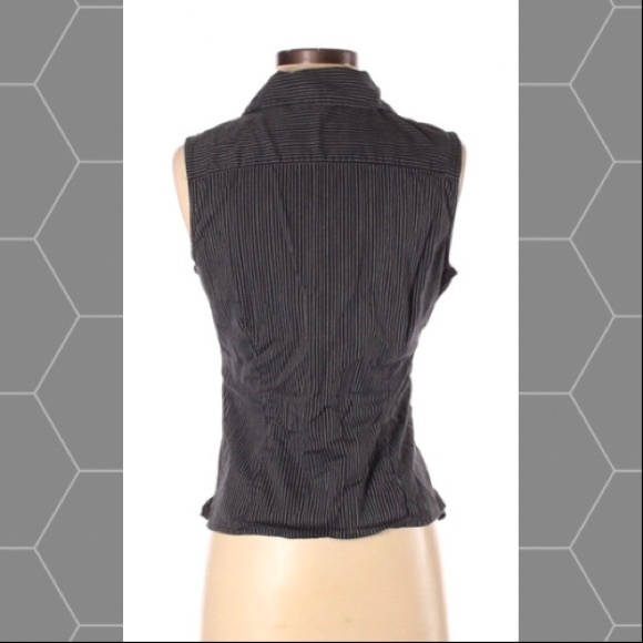 NWOT Express collared V-neck blouse - Picture 2 of 2